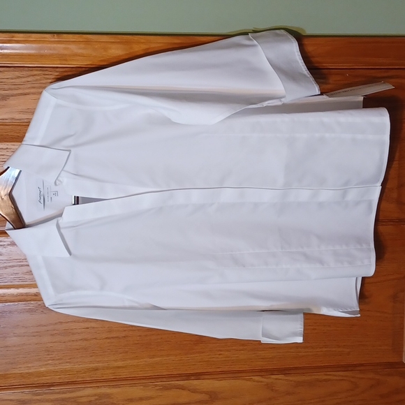 Foxcroft Tops - NWT Women's Foxcroft NYC 3/4 Sleeve Cool White "Taylor" Blouse Size 18- Fitted